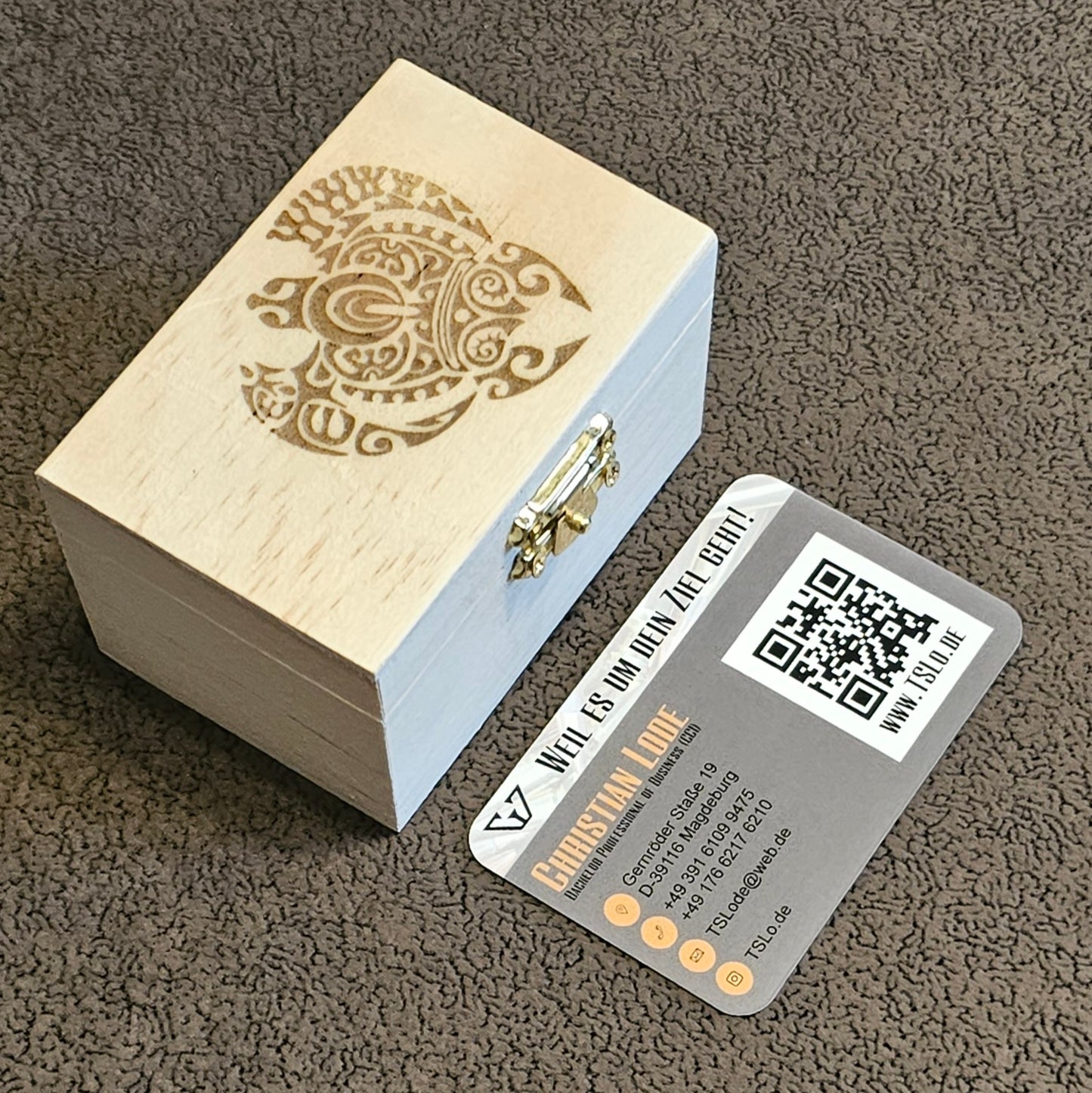 Holzkiste mit Lasergravur nach Wunsch | TSLo.de