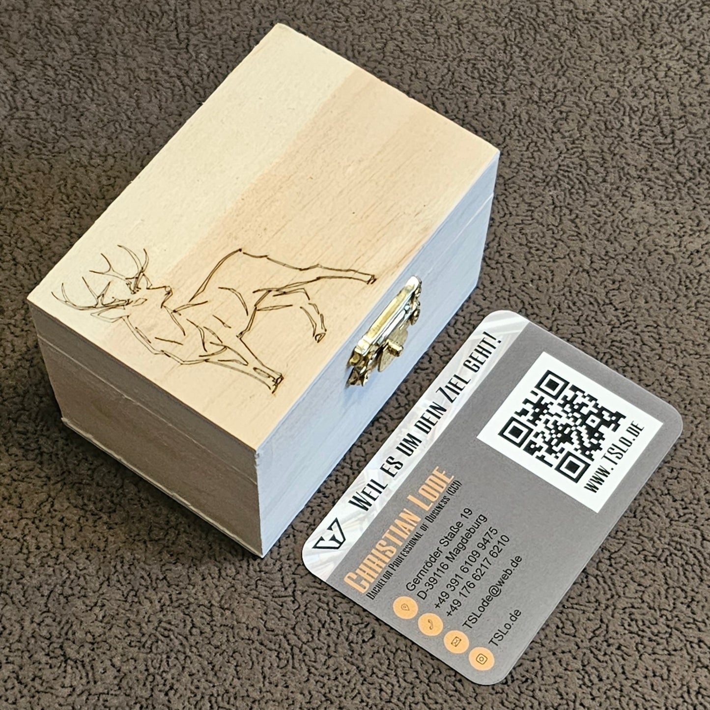 Holzkiste mit Lasergravur nach Wunsch | TSLo.de
