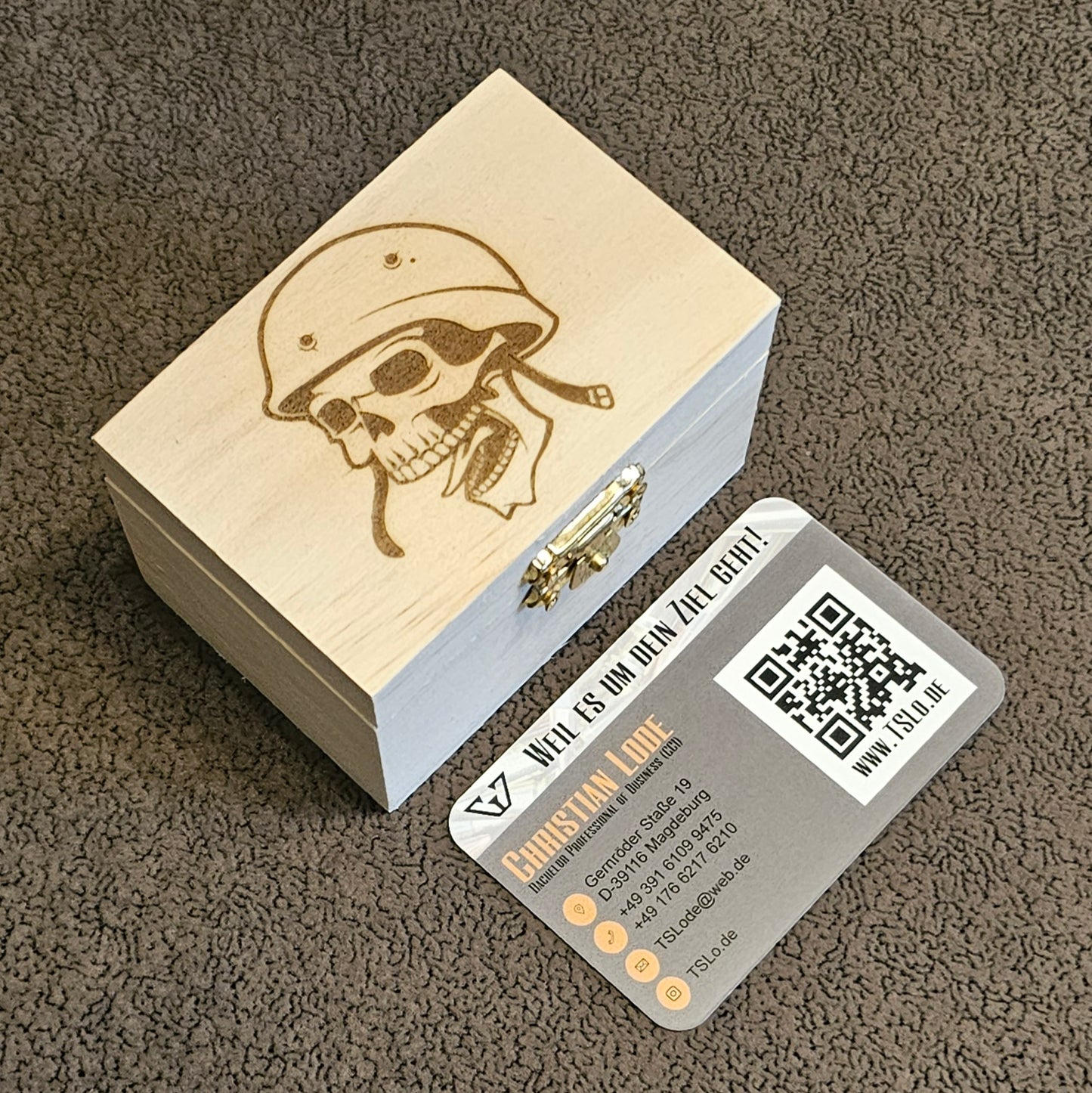 Holzkiste mit Lasergravur nach Wunsch | TSLo.de