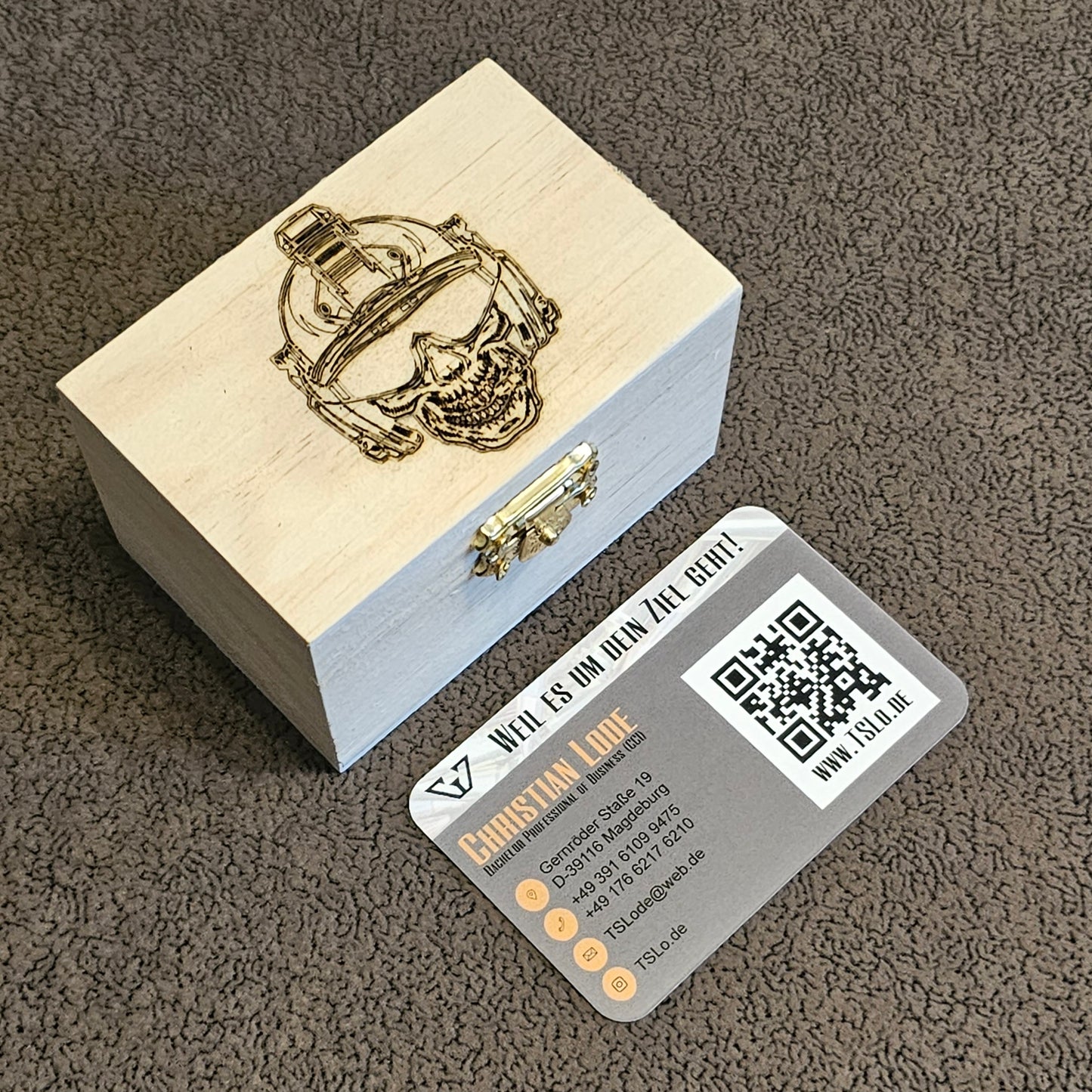 Holzkiste mit Lasergravur nach Wunsch | TSLo.de