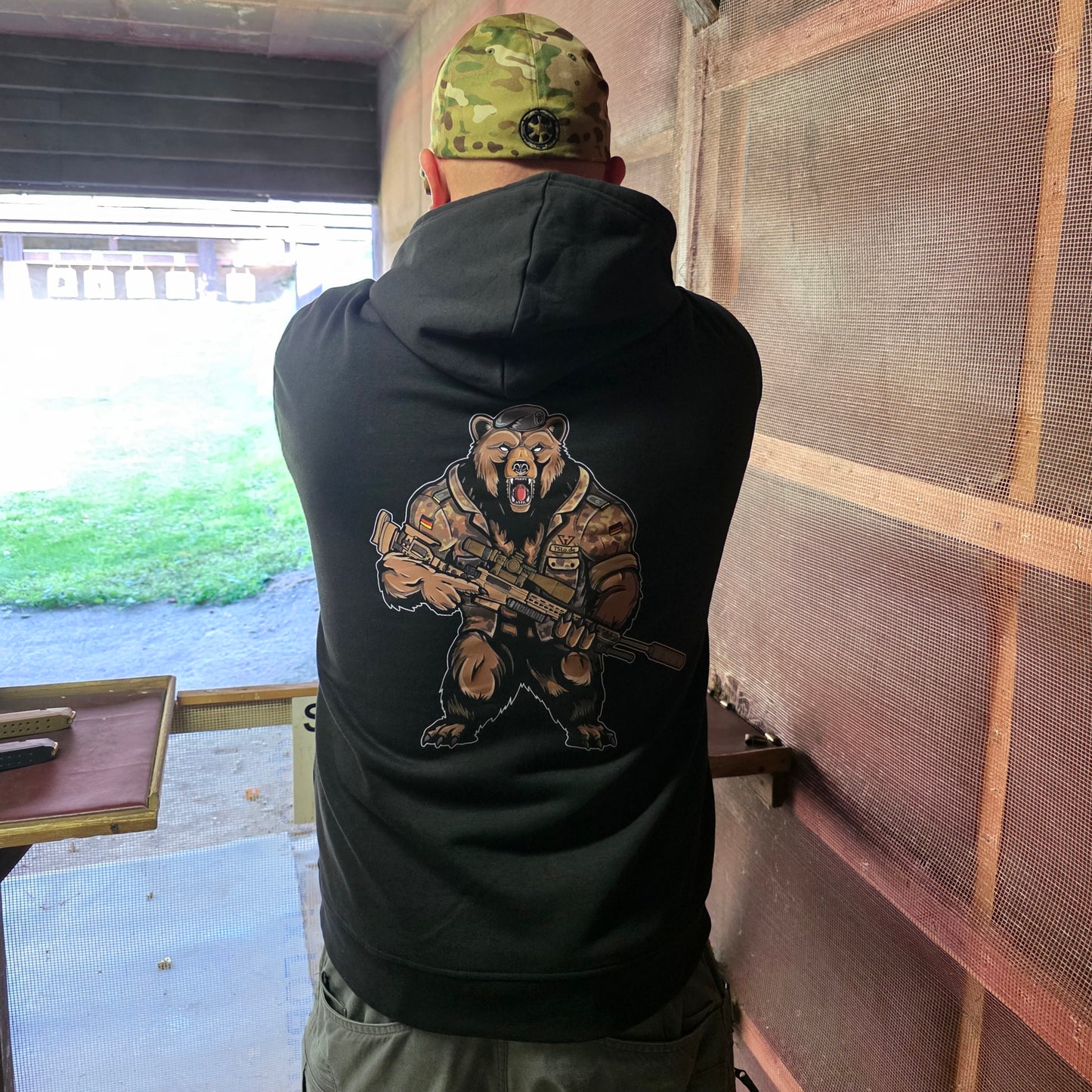 Grizzly Pullover schwarz