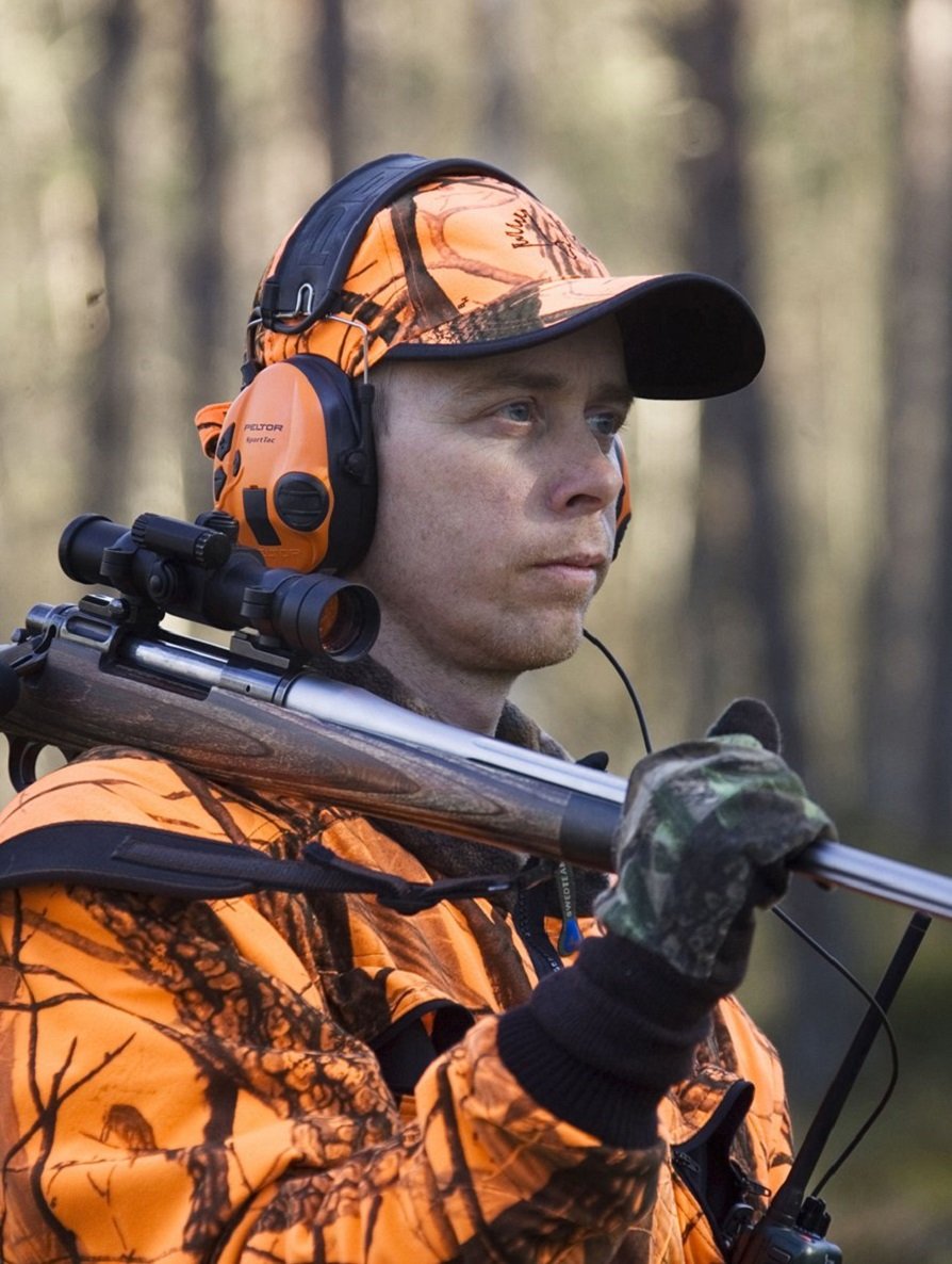 3M Peltor Sporttac orange beim Einsaatz auf der Drückjagd